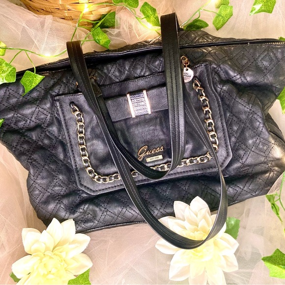 Black Guess Purse - Picture 2 of 6